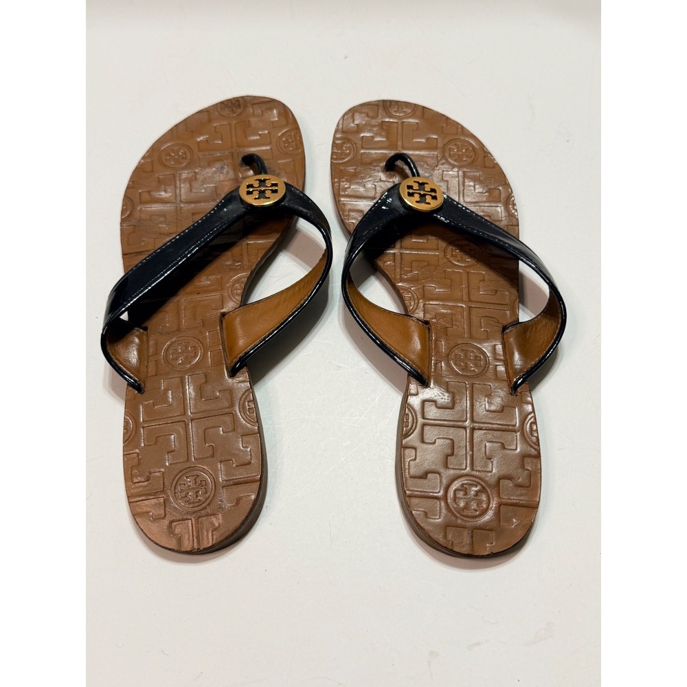 Tory Burch Miller Black Patent Leather Logo Medallion Flip Flop Sandals Tan 7